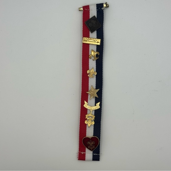 Vintage Boy Scouts Ribbon w Mixed Award Pins Red White Blue Scouting Collectible - Picture 1 of 7